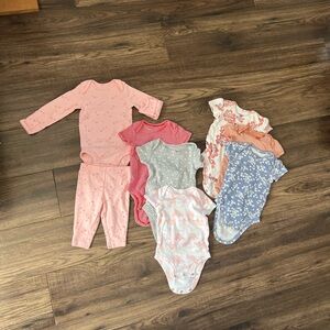 Carter’s 0-3/3-6/6mo